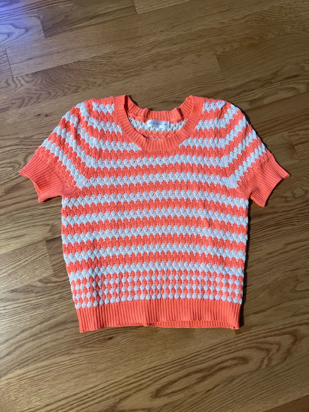 Women’s Coral & White Short-Sleeve Knit Sweater